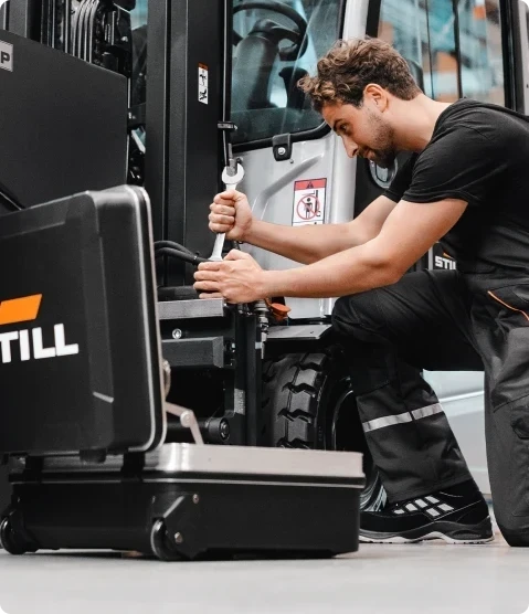 CONHEÇA NOSSA<br /><strong>ASSISTÊNCIA TÉCNICA ESPECIALIZADA</strong>